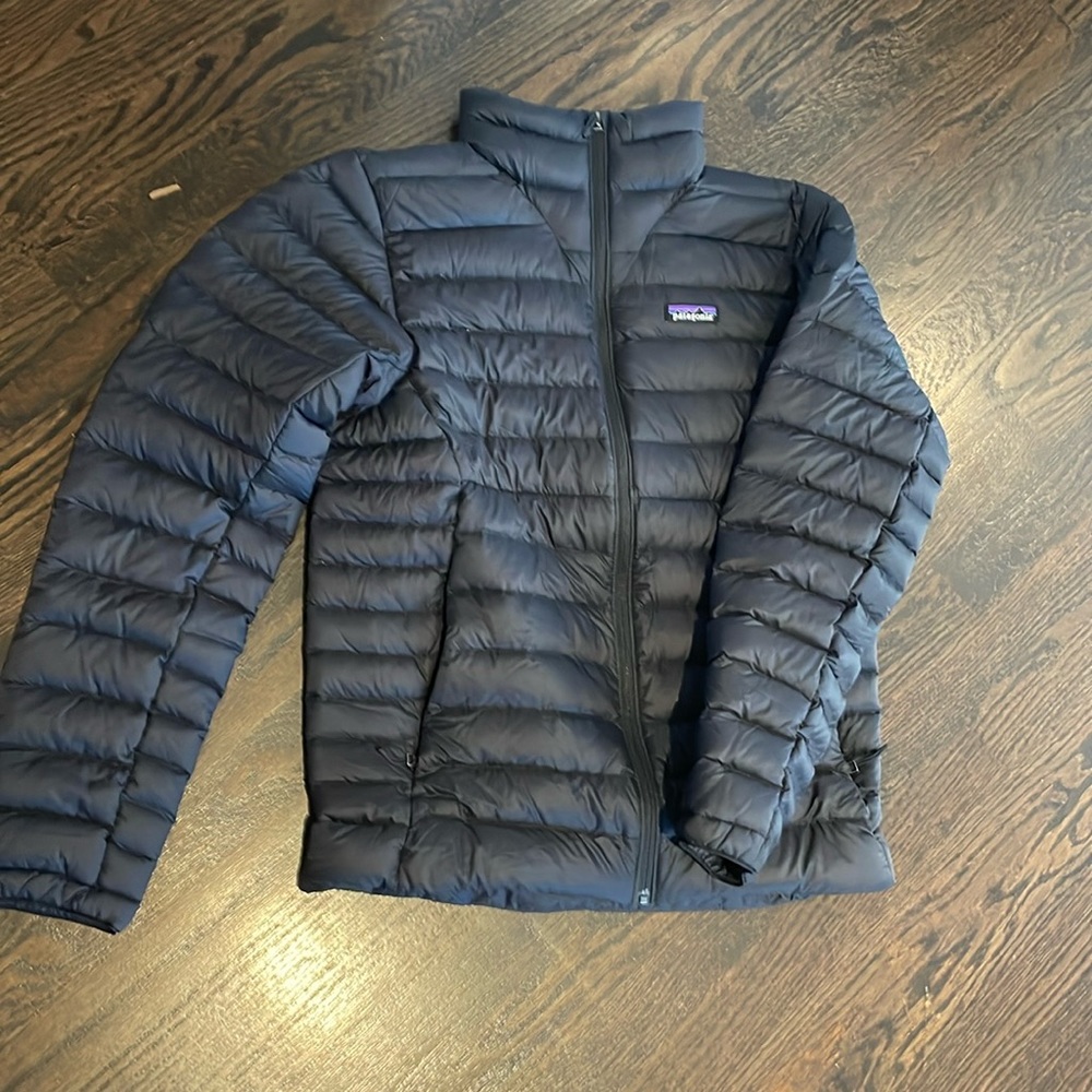 NWT Men's Down Sweater™. Black. Men’s small